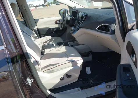 2019 Chrysler Pacifica Limited from USA, damaged, VIN 2C4RC1GG3KR734549